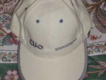 Gorra copa clio renault sport.