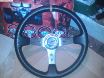 Vendo volante,piña,y barra torretas trasera