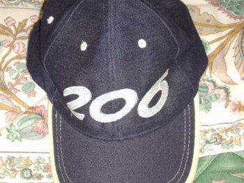 Gorra desafio peugeot 206.