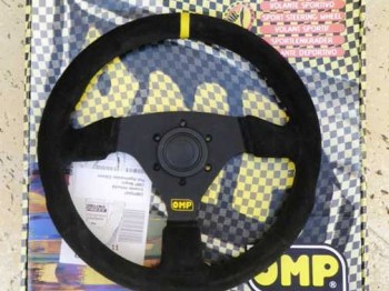 Vendo volante omp targa 33cm piel agamuzada nuevo