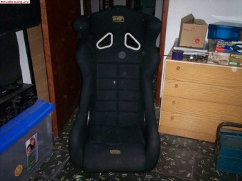 Se vende backet omp de orejeras con homologacion vigente