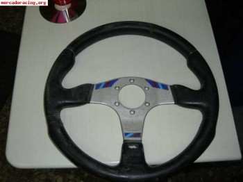 Volante momo martini racing 