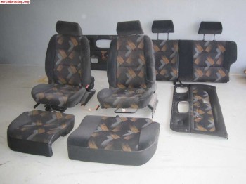 Se venden asientos y paneles de puertas de 106 s 16