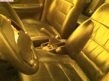 Se vende tapiceria subaru impreza gt  es de piel negra   