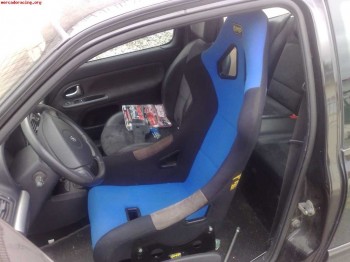 Baquet omp rs dde fibra caducado y pareja de arneses sabelt 