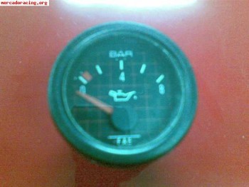 Reloj amperimetro y presion de aceite