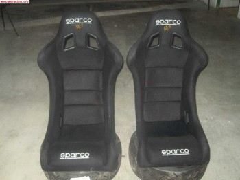 Se venden 2 baquets sparco rev 350 euros