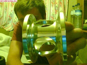 Piña momo y desplazador