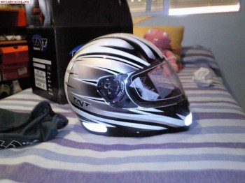 Vendo casco integral sin estrenar 65e