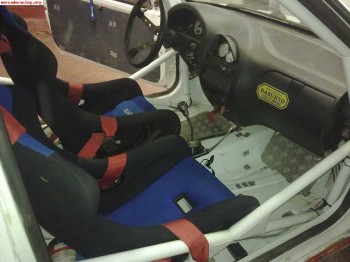 Se venden backets y arneses caducados