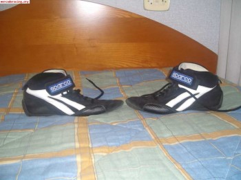 Se venden botas ignifugas sparco