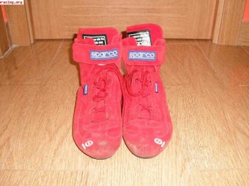 Vendo equipacion (mono y botas)