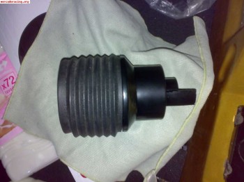 Vendo piñla de 205 valida para saxo,106,ax!!(desplza mucho m