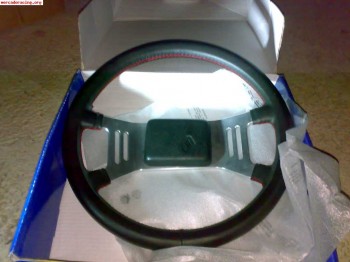 Se vende volante de renault 11 turbo