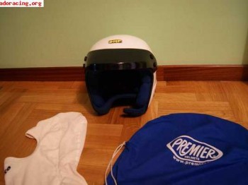 Se vende casco para slalom,caducado