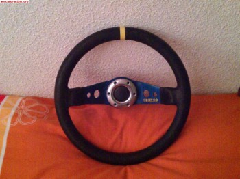 Volante sparco y volante gtz (piel vuelta)