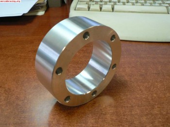 Se venden quickshift, pomos, separadores de volante,....