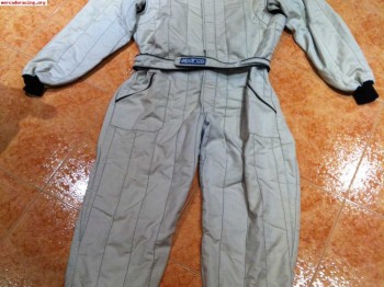 Vendo mono inifugo talla 66