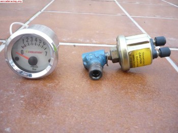 Relojes: tacometro, vacuometro, temperatura aceite, presion 