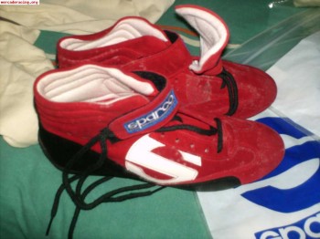 Vendo botines,ropa inifuga y casco