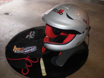 Casco stilo y hans stand 21