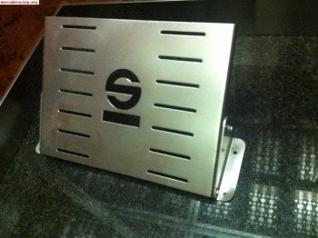 Volante   piña desplazable   reposapies sparco