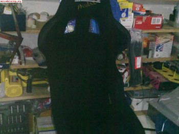 Compro compro compro compro pareja de baquets en fibra.