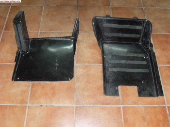 Reposapies de carbono