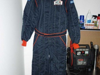 Vendo mono sparco negro talla 58