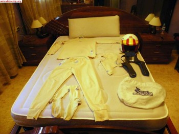 Casco, hans y ropa solo hasta el 5 septiembre