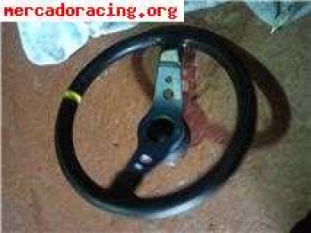 Volante sparco y piña saxo