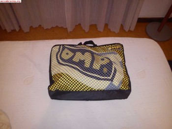 Se vende omp y con él se regalan botines y sotocasco sparco