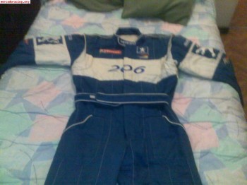 Se vende funda de peugeot sport talla 58