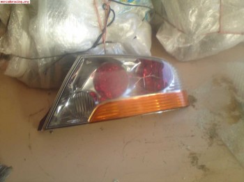 Faro trasero mitsubishi evo 8