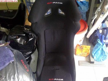 Se vende bacquet gp race de oregeras con homologacion hasta 