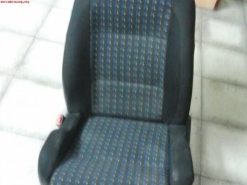 Se vende asiento de serie de clio 16v piloto