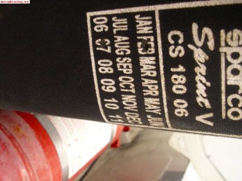 Se venden 4 bakets sparco sprint v homologados y arneses 4 p