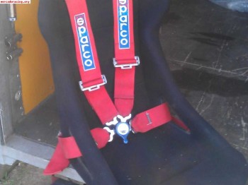 2 backets sparco y 2 arneses sparco