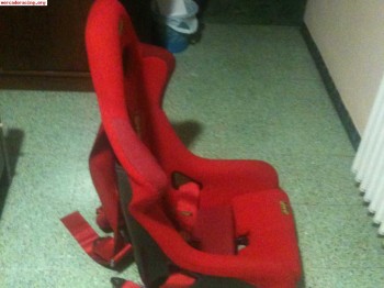 Se venden backets de fibra omp wrc con tapizeria totalmente 