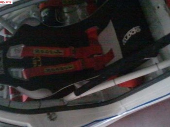 Se vende o cambian baket sparco sprint y dos arnes anchos ti
