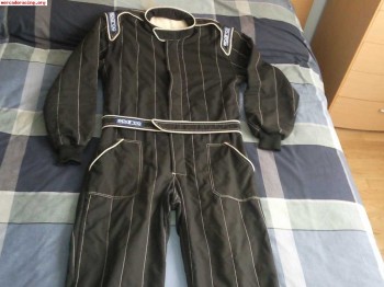 Se vende mono sparco homologado talla 60 muy poco uso 220€