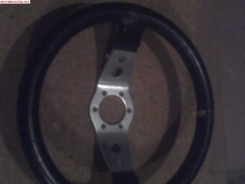 Volante desplazado sparco