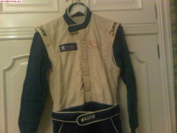 Vendo mono y guantes