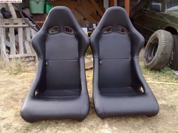 Baket raceland cuero negro