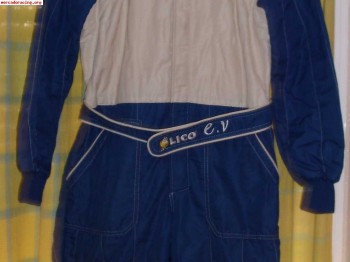 Se vende mono de la marca lyco de la talla 56.