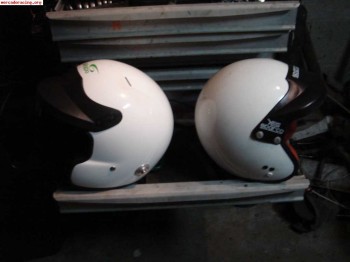 2 cascos galupo y sparco