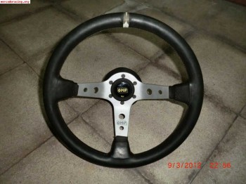 Se vende volante desplazado original omp 70 euros!