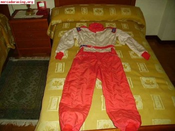 Casco y funda sparco