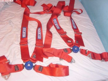 2 arneses sparco 4 puntos caducados 100euros