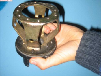 Piña 106/saxo/ax 30 euros